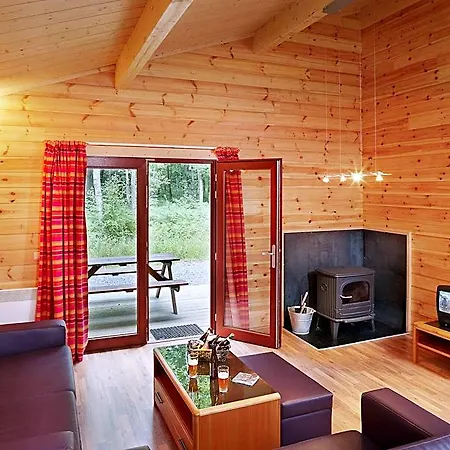 In Belgium With Cozy Wood Interior Отель Viroinval