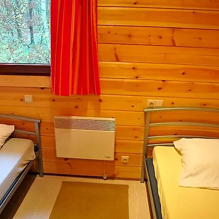 In Belgium With Cozy Wood Interior Отель